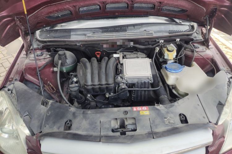 Used Mercedes-Benz B-Class 2009 B 200 Fashion Model Engine Bay