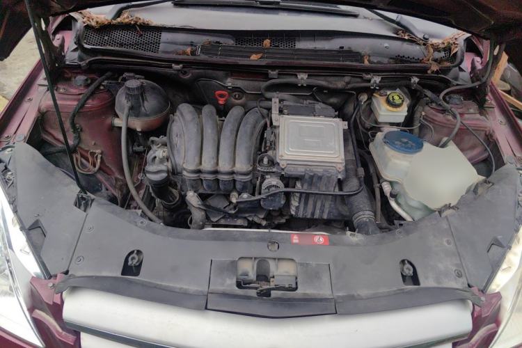 Used Mercedes-Benz B-Class 2009 B 200 Luxury Model Engine Bay