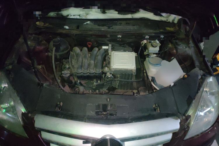 Used Mercedes-Benz B-Class 2009 B 200 Luxury Model Engine Bay