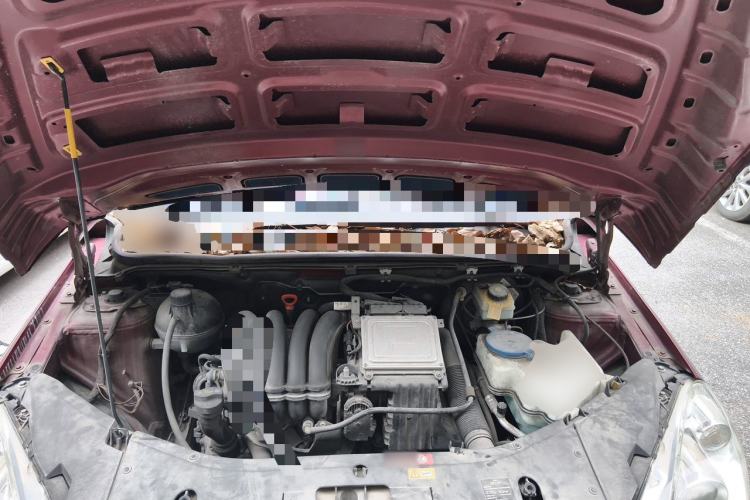 Used Mercedes-Benz B-Class 2009 B 200 Fashion Model Engine Bay