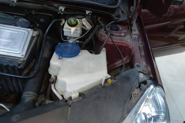 Used Mercedes-Benz B-Class 2009 B 200 Fashion Model Engine Bay Left