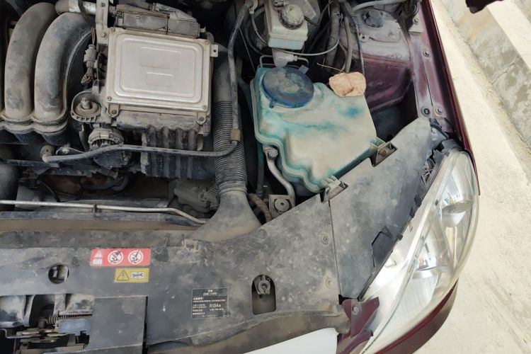 Used Mercedes-Benz B-Class 2009 B 200 Fashion Model Engine Bay Left