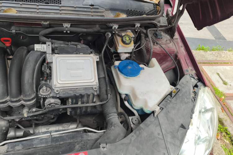 Used Mercedes-Benz B-Class 2009 B 200 Fashion Model Engine Bay Left