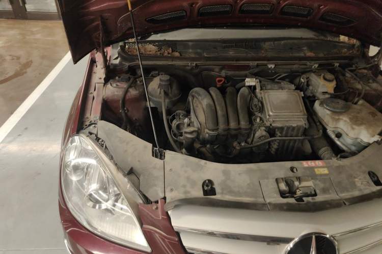 Used Mercedes-Benz B-Class 2009 B 200 Fashion Model Engine Bay Right