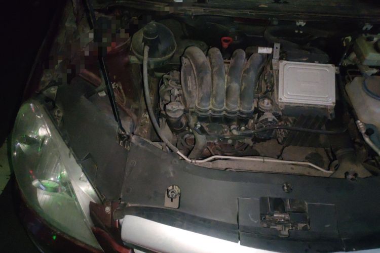 Used Mercedes-Benz B-Class 2009 B 200 Luxury Model Engine Bay Right