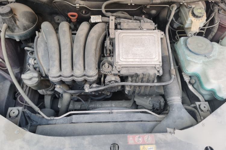Used Mercedes-Benz B-Class 2009 B 200 Fashion Model Engine Bay