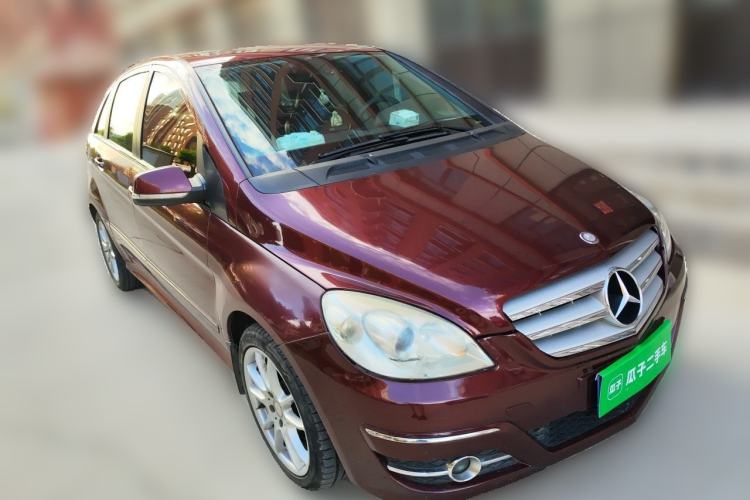 Used Mercedes-Benz B-Class 2009 B 200 Fashion Model Front Right 45 Deg
