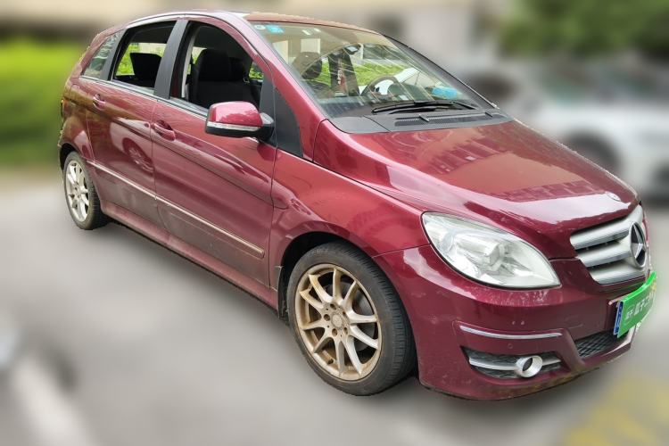 Used Mercedes-Benz B-Class 2009 B 200 Fashion Model Front Right 45 Deg