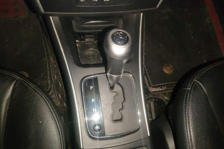 Used Mercedes-Benz B-Class 2009 B 200 Luxury Model Gear Lever