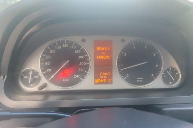 Used Mercedes-Benz B-Class 2009 B 200 Fashion Model Instrument Cluster