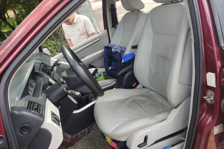 Used Mercedes-Benz B-Class 2009 B 200 Fashion Model Left Front Seat