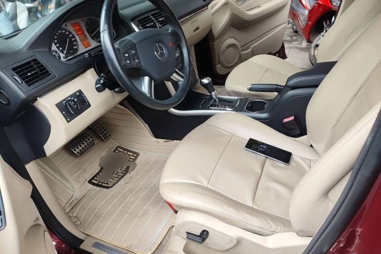 Used Mercedes-Benz B-Class 2009 B 200 Luxury Model Left Front Seat