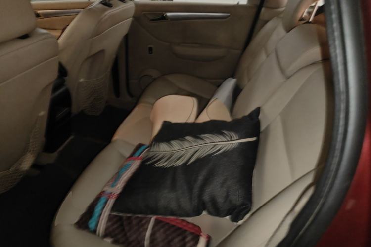 Used Mercedes-Benz B-Class 2009 B 200 Fashion Model Left Rear Seat