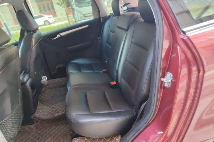 Used Mercedes-Benz B-Class 2009 B 200 Fashion Model Left Rear Seat
