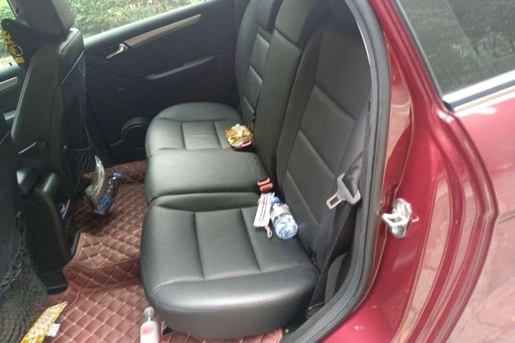 Used Mercedes-Benz B-Class 2009 B 200 Fashion Model Left Rear Seat