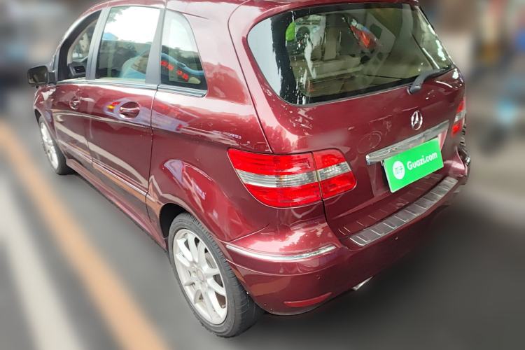 Used Mercedes-Benz B-Class 2009 B 200 Luxury Model Rear Left 45 Deg