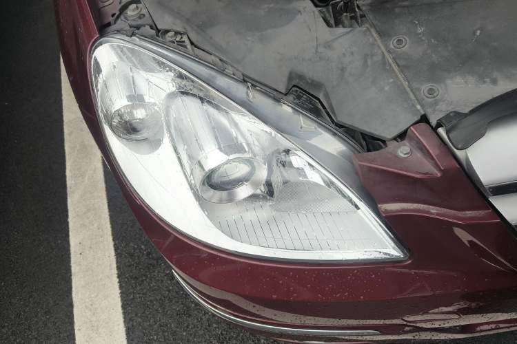 Used Mercedes-Benz B-Class 2009 B 200 Sport Edition Right Front Headlight