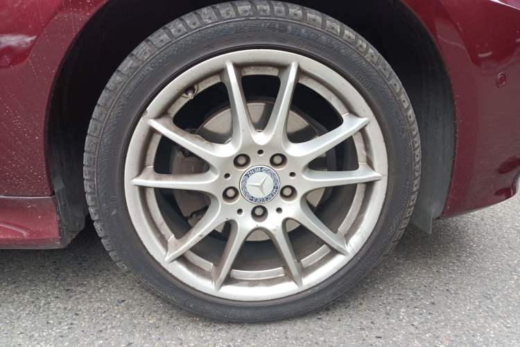 Used Mercedes-Benz B-Class 2009 B 200 Fashion Model Right Front Wheel Hub