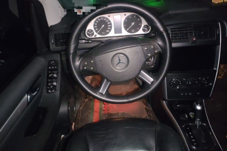 Used Mercedes-Benz B-Class 2009 B 200 Luxury Model Steering Wheel