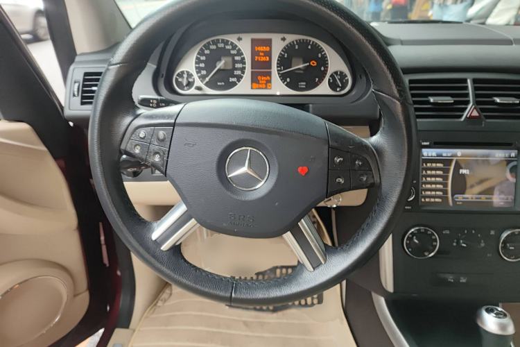 Used Mercedes-Benz B-Class 2009 B 200 Luxury Model Steering Wheel