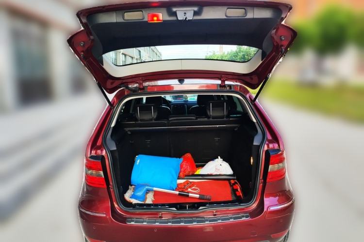 Used Mercedes-Benz B-Class 2009 B 200 Fashion Model Trunk