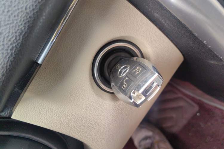 Used Mercedes-Benz B-Class 2009 B 200 Luxury Model Vehicle Key