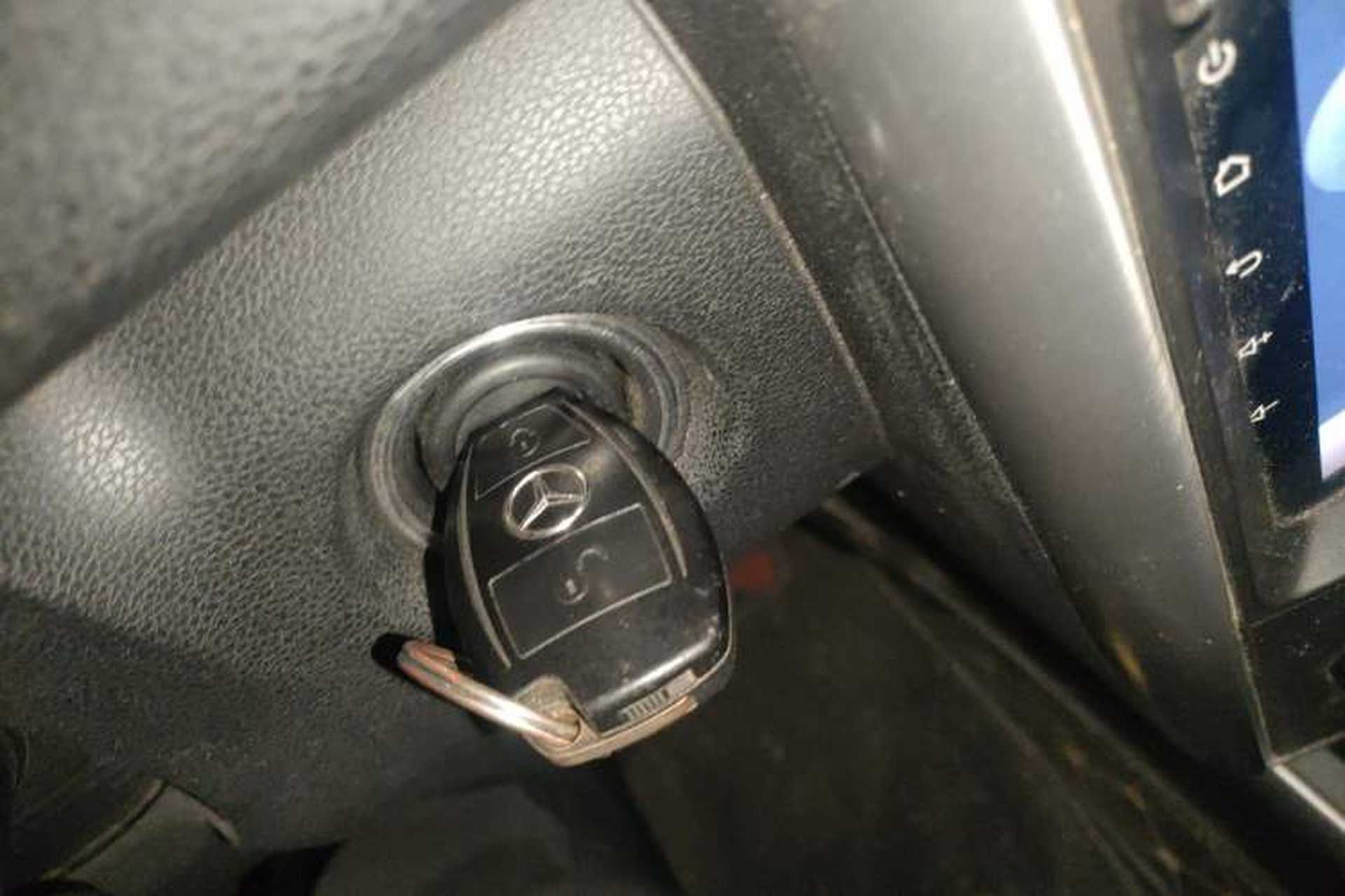 Used Mercedes-Benz B-Class 2009 B 200 Luxury Model Vehicle Key