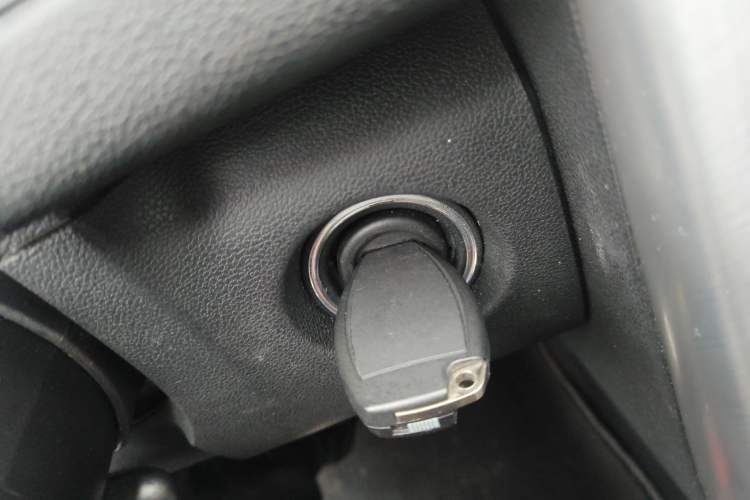 Used Mercedes-Benz B-Class 2009 B 200 Sport Edition Vehicle Key