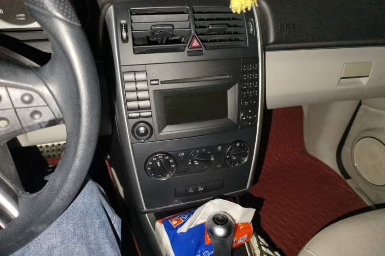 Used Mercedes-Benz B-Class 2009 B 200 Fashion Model Audio And AC Panel