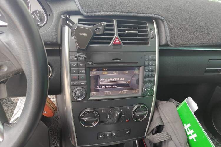 Used Mercedes-Benz B-Class 2009 B 200 Luxury Model Audio And AC Panel