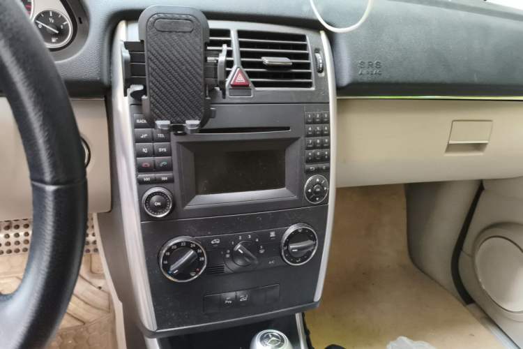 Used Mercedes-Benz B-Class 2009 B 200 Fashion Model Audio And AC Panel