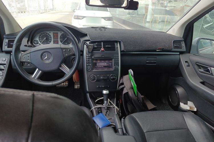 Used Mercedes-Benz B-Class 2009 B 200 Luxury Model Center Console