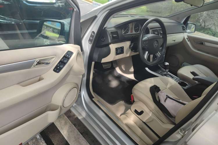 Used Mercedes-Benz B-Class 2009 B 200 Luxury Model Driver Seat