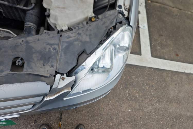 Used Mercedes-Benz B-Class 2009 B 200 Fashion Model Engine Bay Left