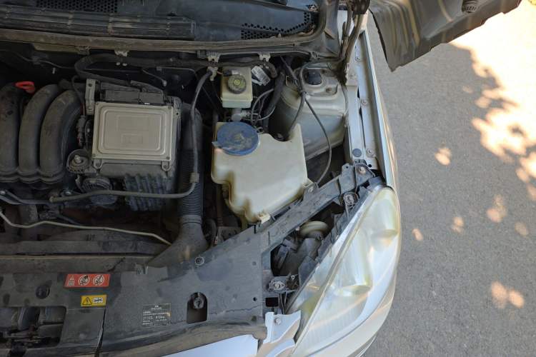 Used Mercedes-Benz B-Class 2009 B 200 Fashion Model Engine Bay Left