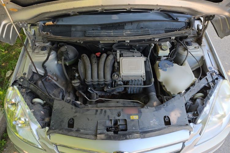 Used Mercedes-Benz B-Class 2009 B 200 Fashion Model Engine Bay