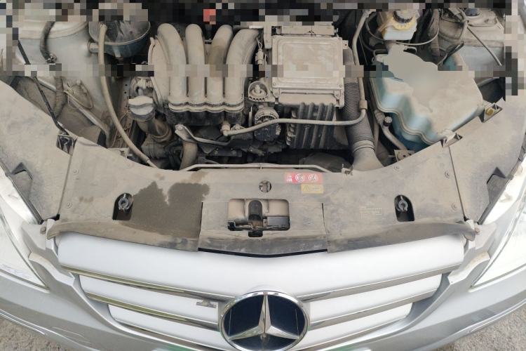 Used Mercedes-Benz B-Class 2009 B 200 Fashion Model Engine Bay