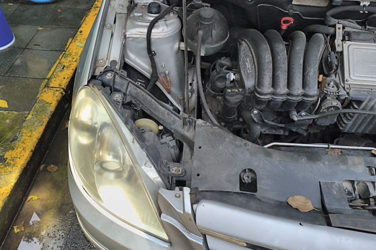 Used Mercedes-Benz B-Class 2009 B 200 Fashion Model Engine Bay Right