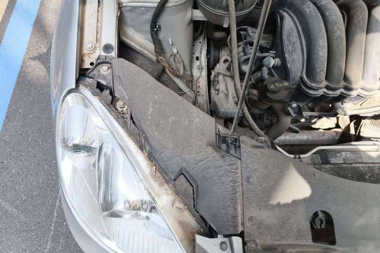 Used Mercedes-Benz B-Class 2009 B 200 Fashion Model Engine Bay Right
