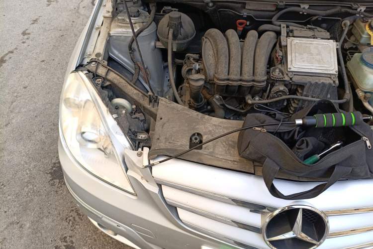 Used Mercedes-Benz B-Class 2009 B 200 Fashion Model Engine Bay Right