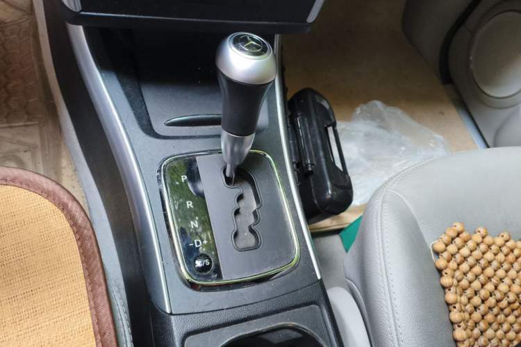 Used Mercedes-Benz B-Class 2009 B 200 Fashion Model Gear Lever