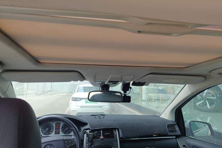 Used Mercedes-Benz B-Class 2009 B 200 Luxury Model Headliner