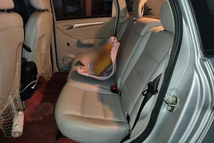 Used Mercedes-Benz B-Class 2009 B 200 Fashion Model Left Rear Seat