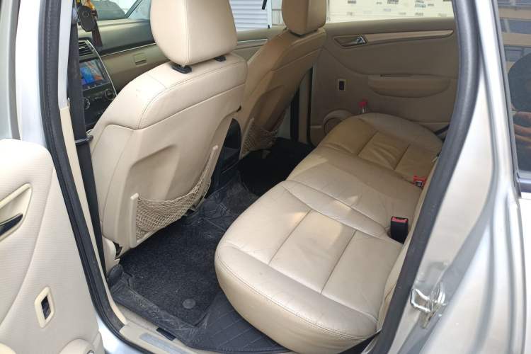 Used Mercedes-Benz B-Class 2009 B 200 Fashion Model Left Rear Seat