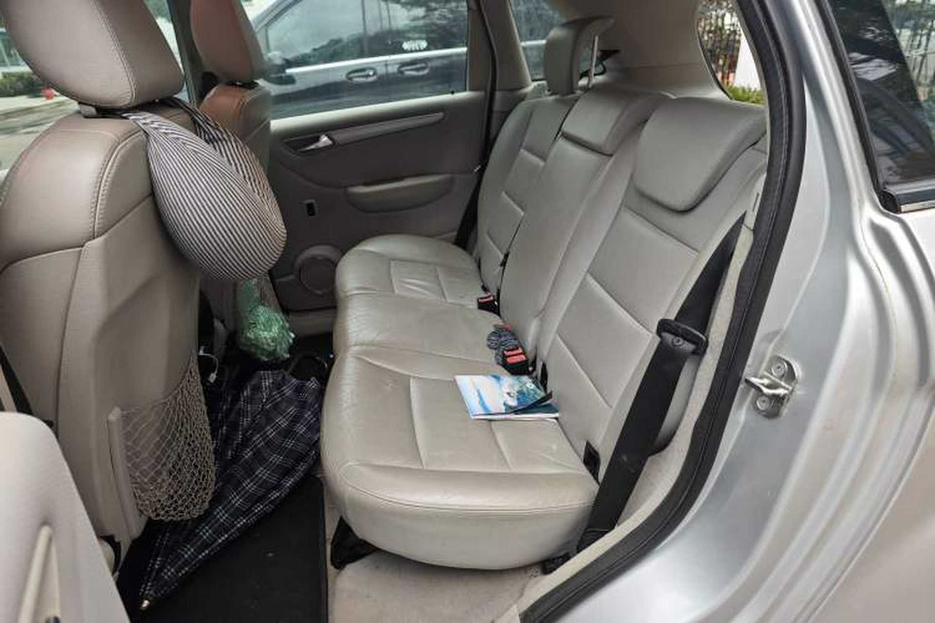Used Mercedes-Benz B-Class 2009 B 200 Fashion Model Left Rear Seat