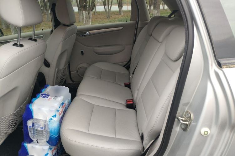 Used Mercedes-Benz B-Class 2009 B 200 Fashion Model Left Rear Seat
