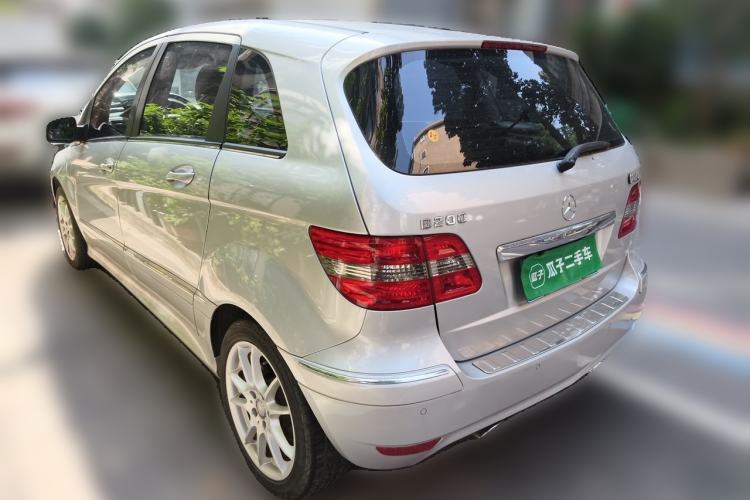 Used Mercedes-Benz B-Class 2009 B 200 Fashion Model Rear Left 45 Deg