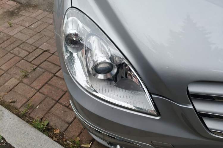 Used Mercedes-Benz B-Class 2009 B 200 Fashion Model Right Front Headlight