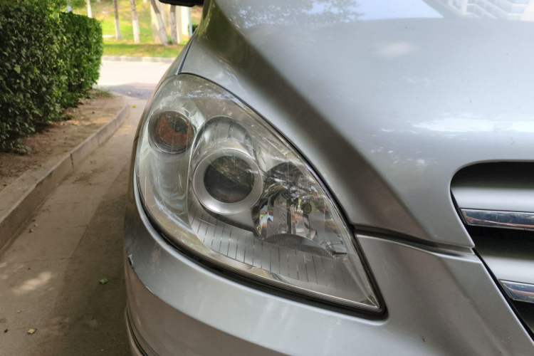 Used Mercedes-Benz B-Class 2009 B 200 Fashion Model Right Front Headlight