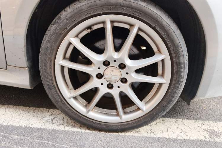 Used Mercedes-Benz B-Class 2009 B 200 Fashion Model Right Front Wheel Hub